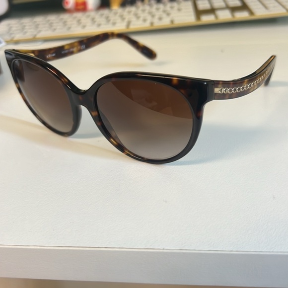 Coach Sunglasses - Picture 5 of 7